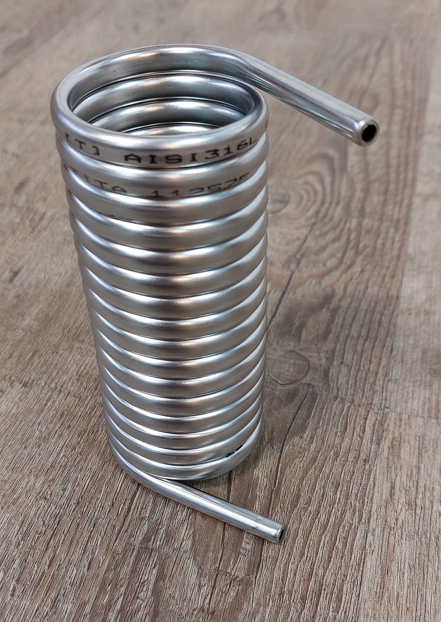 Spirale aus 2,5 Meter Edelstahlrohr 6x0,5mm AISI 316L EN 1.4404 mit Innendurchmesser ca. 42mm