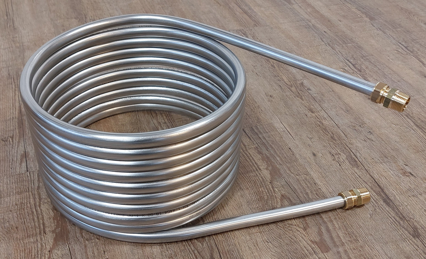 Spirale 10m Edelstahlrohr 16x1mm AISI 316L EN 1.4404 mit Außend. von ca. 32,5cm mit 3/4" AG Anschluss