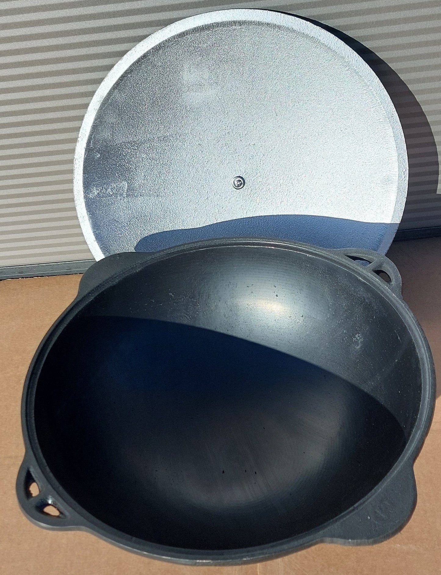 Gusseisen Kasan 12L NAMANGAN mit Deckel КАЗАН Campingtopf Kazan WOK