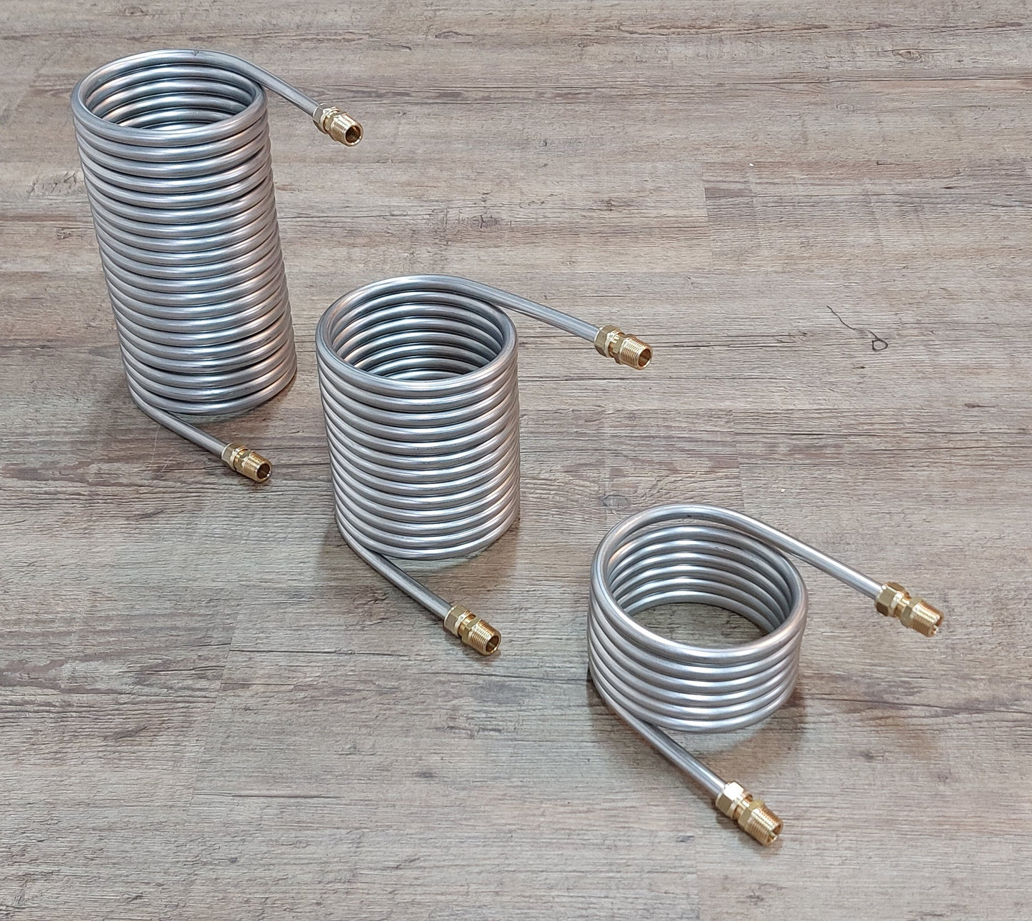 Spirale aus 2,5m bis 10m Edelstahlrohr 8x1mm AISI 316L EN 1.4404 mit Innend. ca. 104mm inkl. 1/4" AG Anschluss