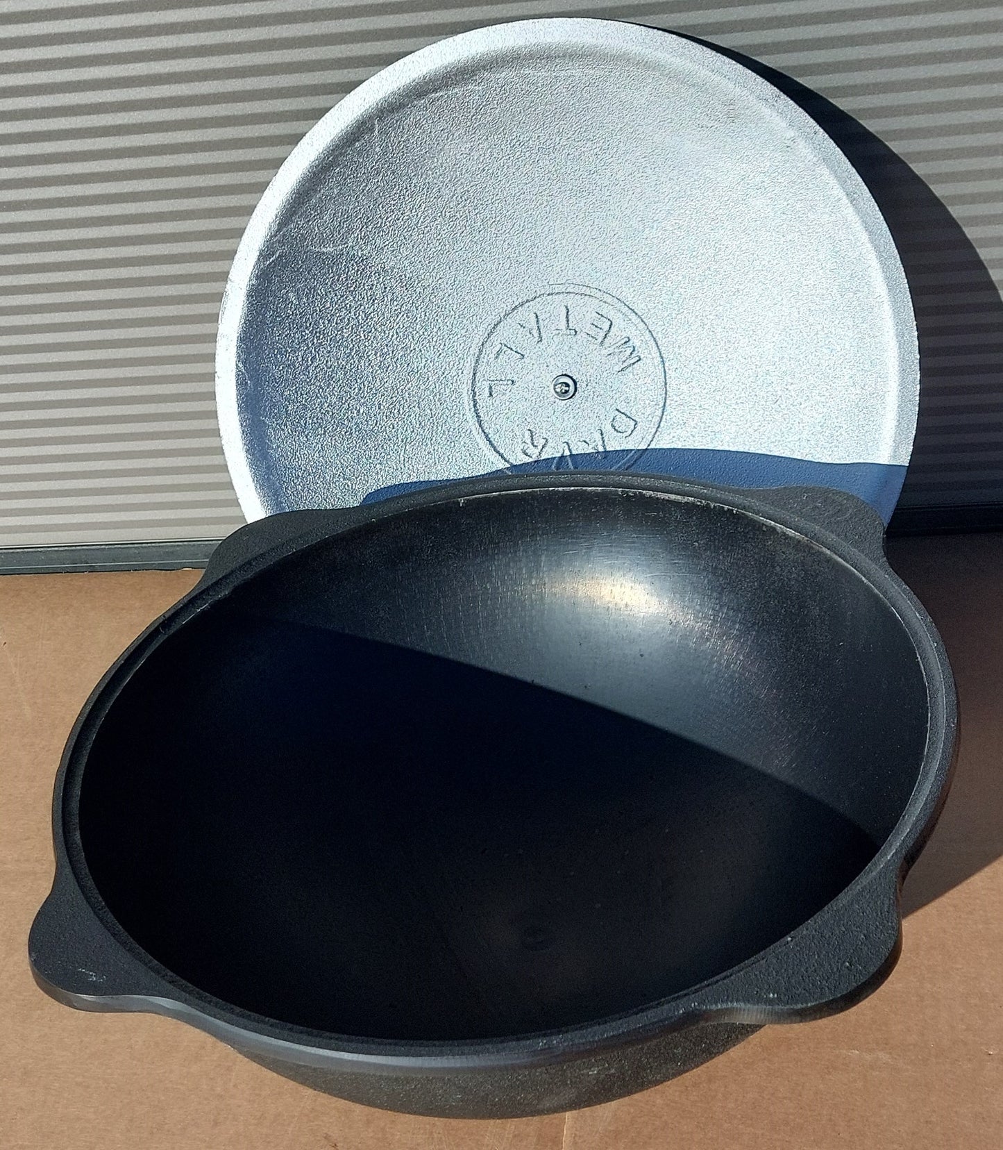 Gusseisen Kasan 16L NAMANGAN mit Deckel КАЗАН Campingtopf Kazan WOK