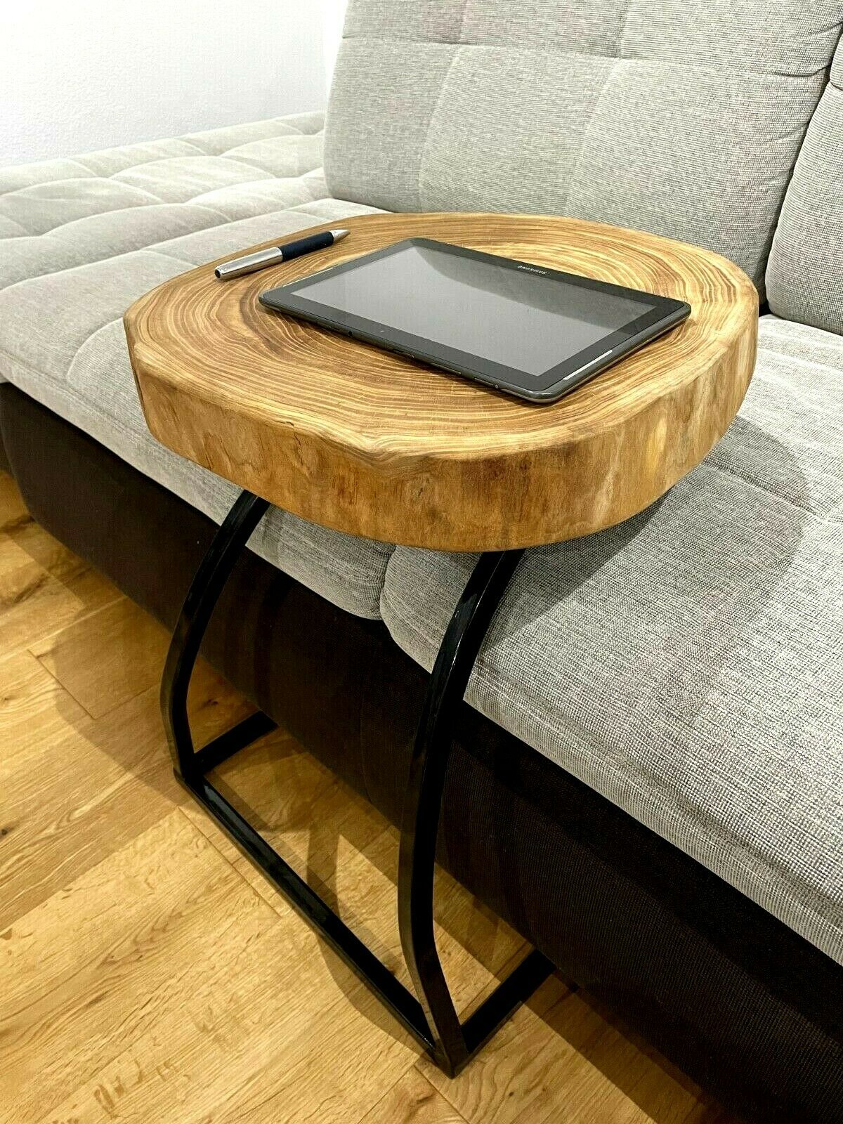 Couchtisch Massivholz aus Baumscheibe ULME HANDARBEIT Metallfuss ca. 44x44x7cm