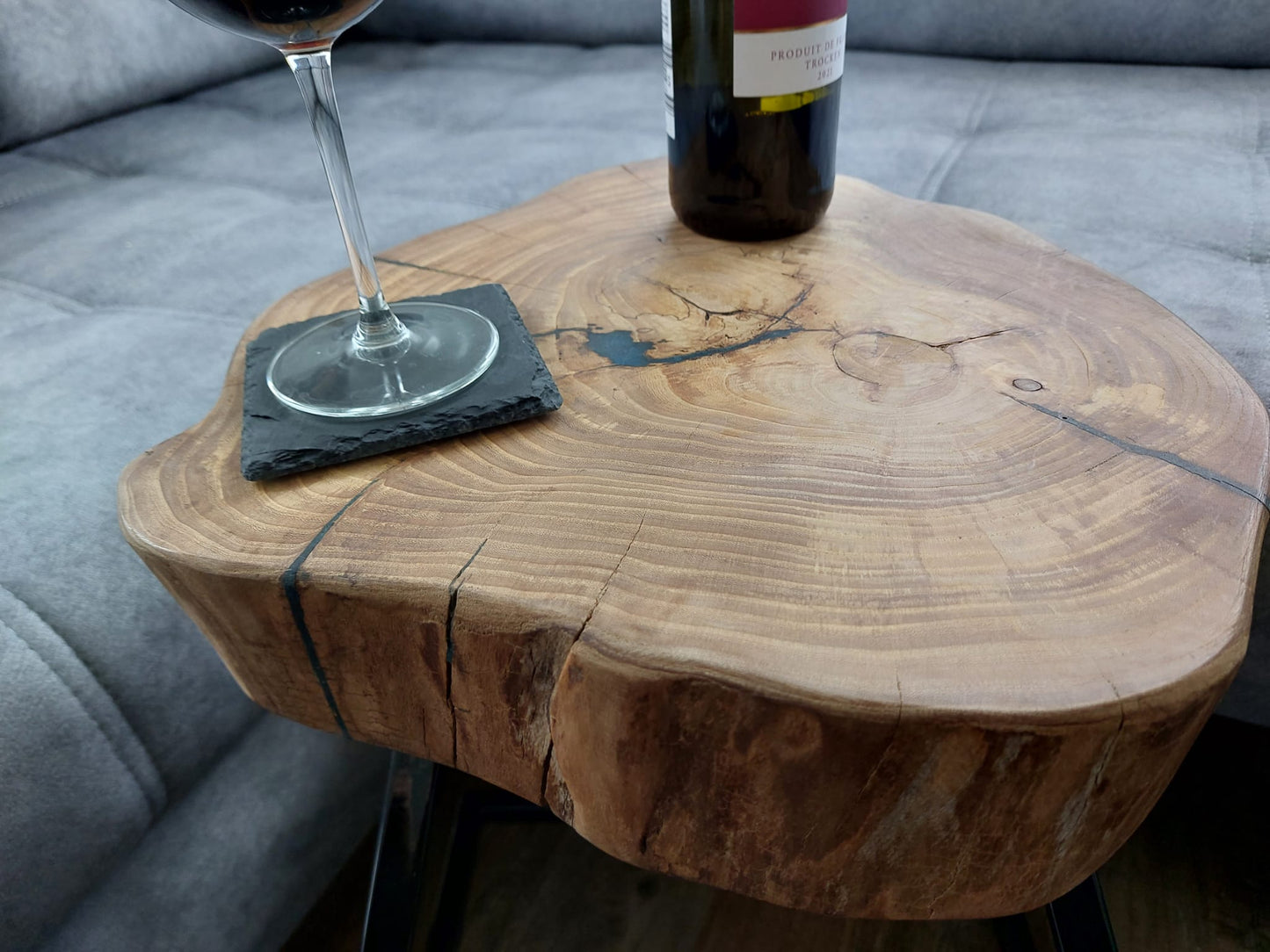 Couchtisch Massivholz aus Baumscheibe ULME HANDARBEIT Metallfuss ca. 40x32x7cm