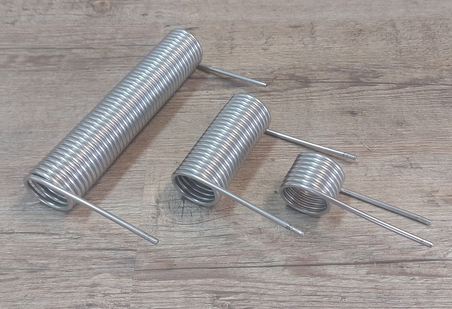Spirale aus 1m - 5m Edelstahlrohr 4x0,5mm AISI 304 EN 1.4301 Verschiedene Durchmesser